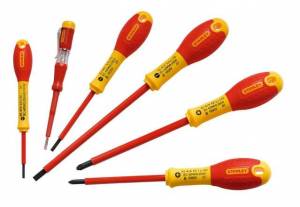 Jeu de tournevis isolés Stanley Fatmax + 1 testeur à 18.61 €