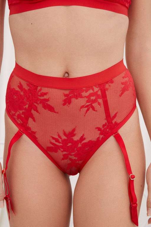 Sélection de lingerie outlet exemple Tanga taille haute Nella - Rouge - Darjeeling taille XS à M à 2.99 €