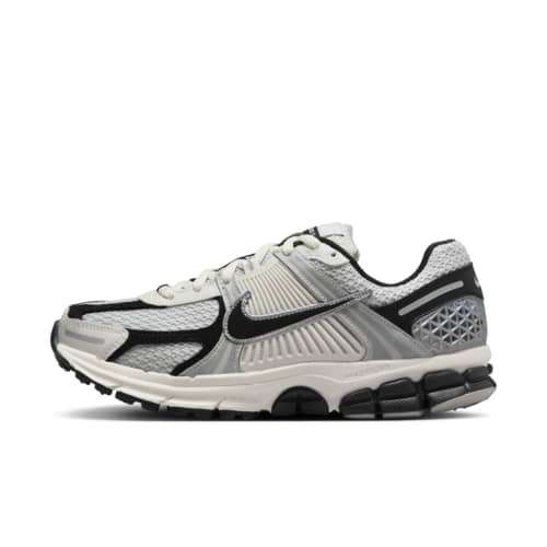 Nike W NIKE ZOOM VOMERO 5 35.5 et 42.5 à 44 à 54.99 €