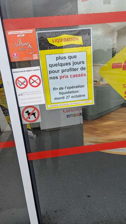 Conforama Troyes ( liquidation totale avant travaux) à 0 €
