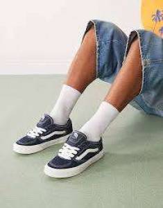 Vans - Rowley - Taille 34.5 au 47 à 45 €