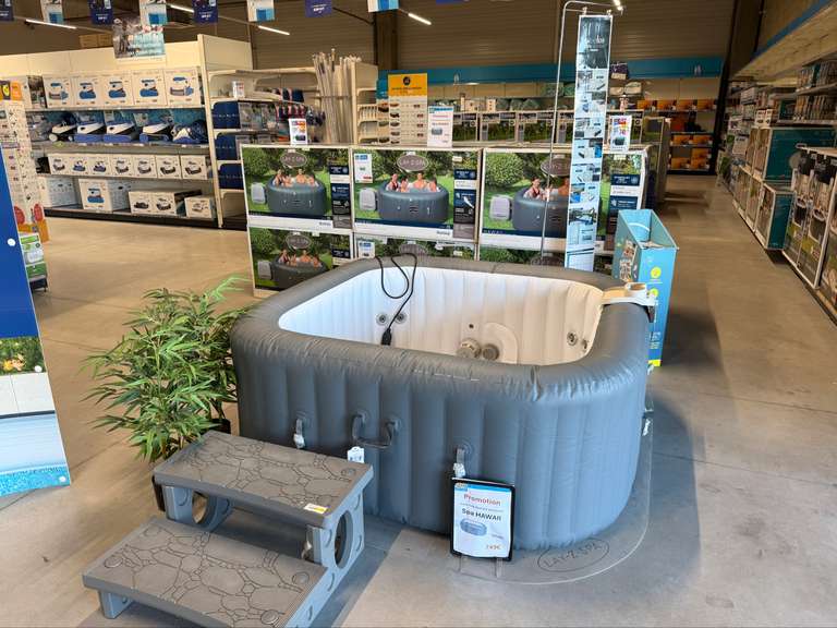 Spa Lay-z-spa Hawai hydrojet Pro - 4 - 6 Places - Cash Piscines Haguenau (67) à 749 €